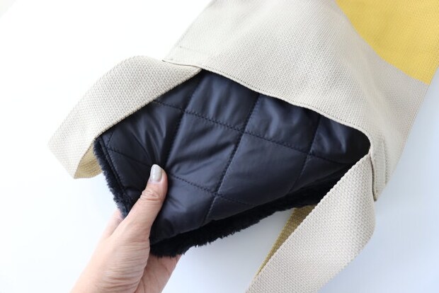 ロング裏ボアマフラー（格子柄、ポケット付）　コンパクト