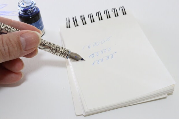 セリアの羽根ペンの使用感2