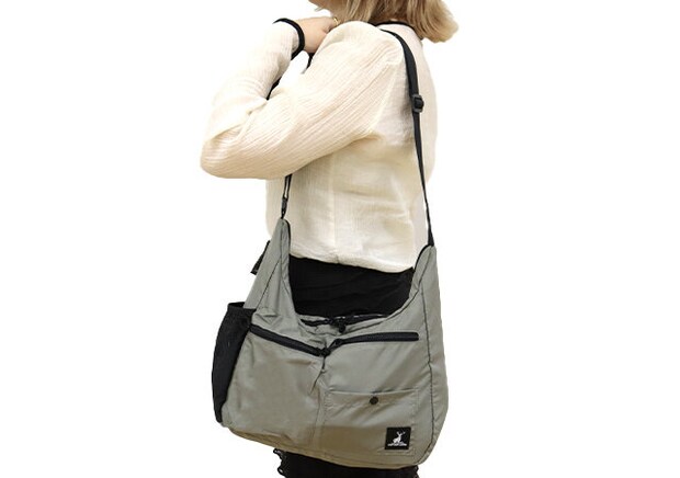 宝島社 雑誌付録 モノマックス12月号 キャプテンスタッグ 便利な外ポケット付き!ショルダーバッグ 宝島社雑誌付録モノマックス12月号のキャプテンスタッグの便利な外ポケット付き!ショルダーバッグ4