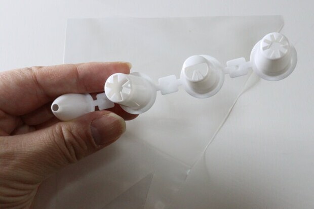 セリア クリームしぼり袋 小 口金付 エンジェルクレイ ホワイト セリアのクリームしぼり袋 小 口金付