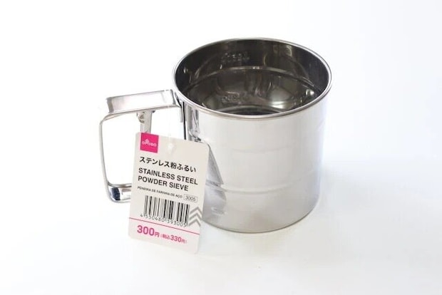ダイソー ステンレス粉ふるい ダイソーのステンレス粉ふるいのパッケージ