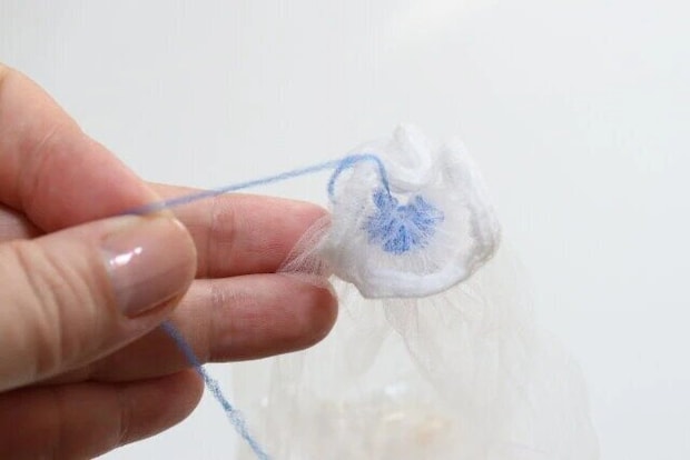 ダイソーの口が結べる水切りネット（ストッキング、深型、巾着タイプ、25枚）