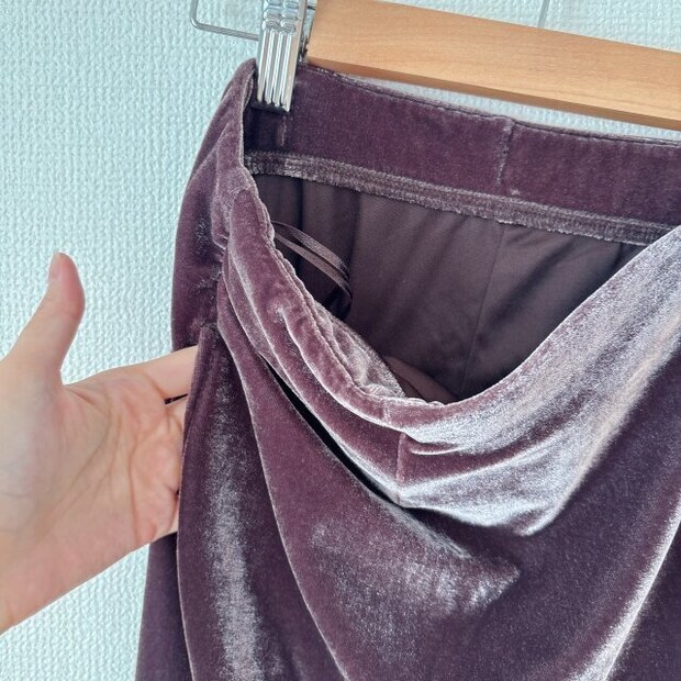 両脇にポケット付き 両脇にポケット付き