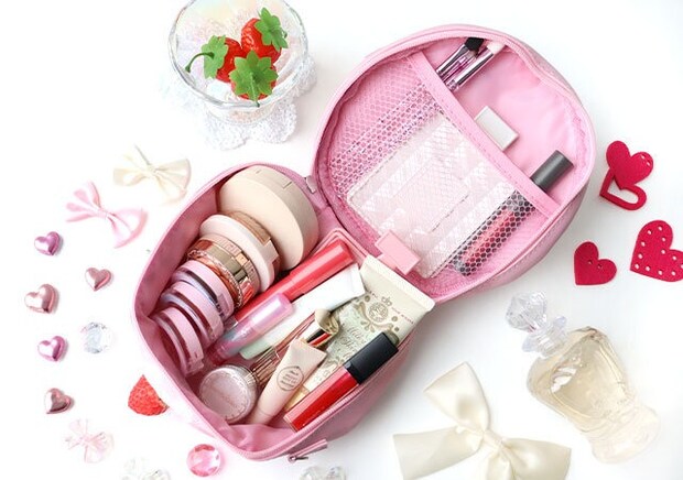 最近の付録の進化すごいや!可愛いのに高機能なポーチが美味しそうすぎて食べちゃいたい!