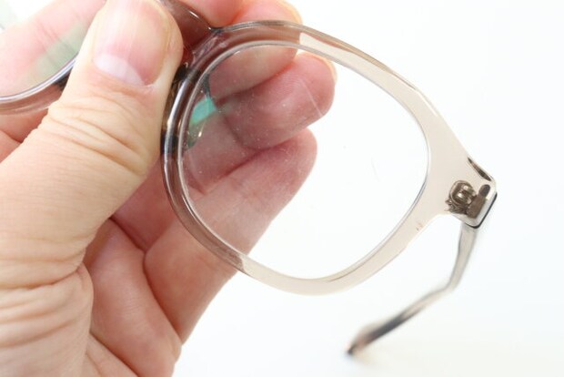 汚れたメガネ 汚れたメガネ