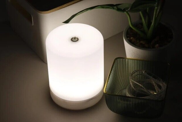 ダイソー LEDタッチランタン ダイソー LEDタッチランタン