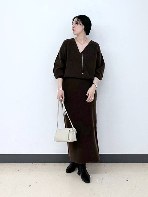 グローバルワークのウール混カシュクールVネックプルオーバー