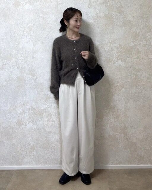 お手本コーデ 2025gu冬シャイニークルーネックカーディガンお手本コーデ