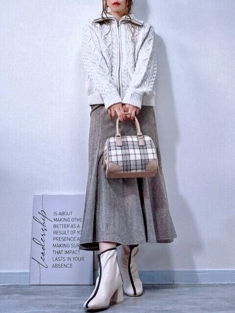 2025gu冬ケーブルニットブルゾンお手本コーデ