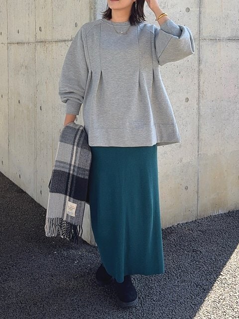 スウェット×スカートコーデ1