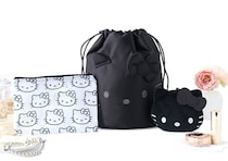 オトナミューズ1月号の付録は大人が持てるシックなデザイン♡激レア！ハローキティポーチ