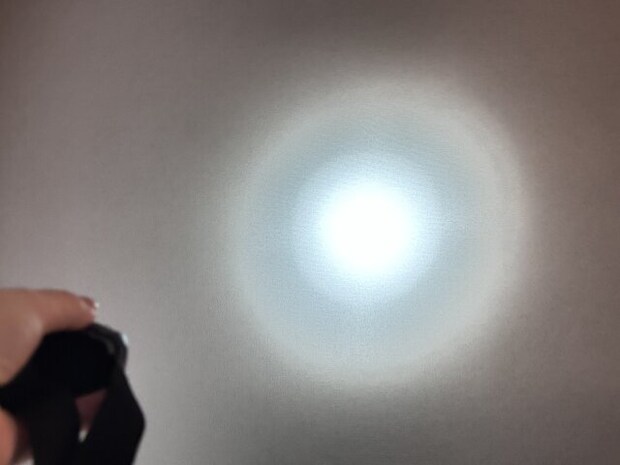 モーションセンサー付ヘッドライト　強点灯