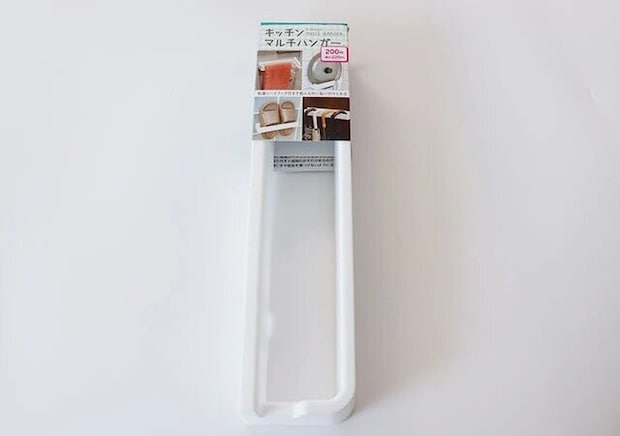 ダイソーのキッチンマルチハンガーのパッケージ
