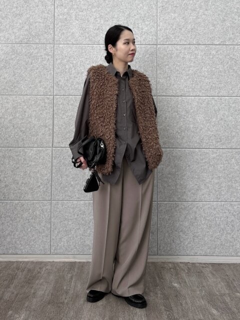 ファーベストブラウンコーデ 2025冬大人女性ファーベストブラウンコーデ