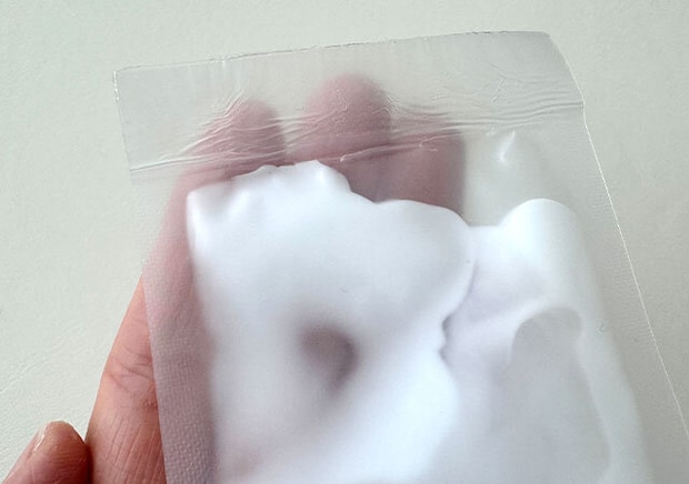 ダイソー　トラベル用 パウチ容器 10ml 20P 熱圧着　熱圧着　仕上がり