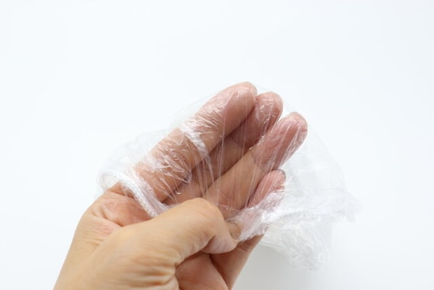 セリア ケース付きレインコート 大人用 セリアのケース付きレインコート 大人用は薄手の生地