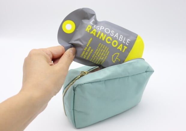 セリアのこれバッグに入れとくと安心だよ!いざって時にあると助かる!コンパクトな便利グッズ