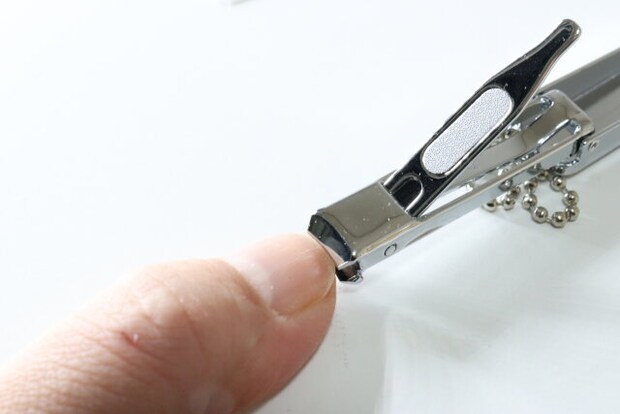 スリムコンパクト爪切り　カット