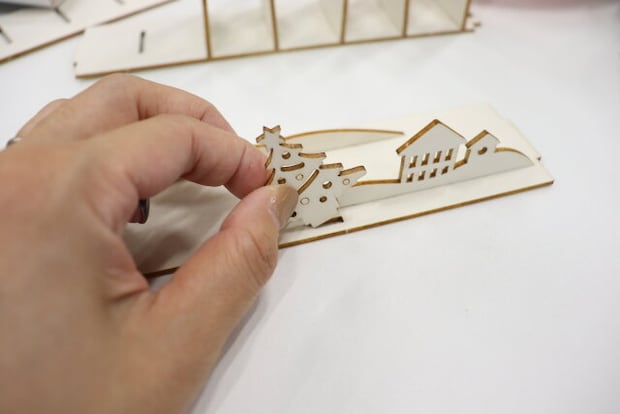 ウッドアドベントカレンダーキット（ハウス型）　飾り組み立て