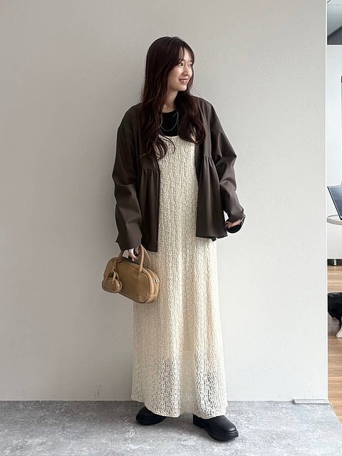 グローバルワークのストレッチレースキャミワンピース