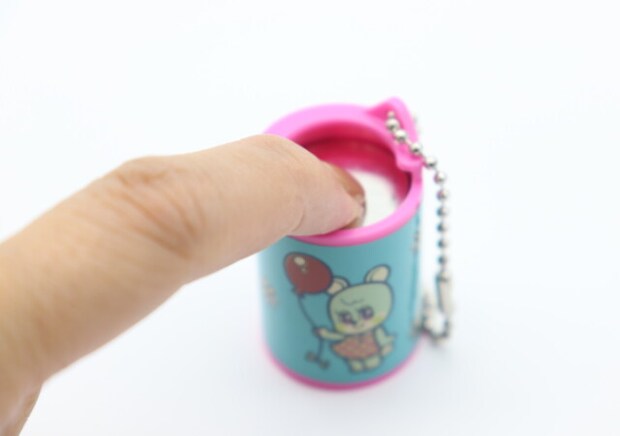 他店では一時は幻に…知ってる人は即買いの100均キーホルダー