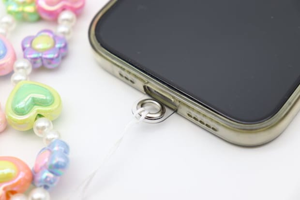 ストラップ（ポップビーズ、シート付き）　装着