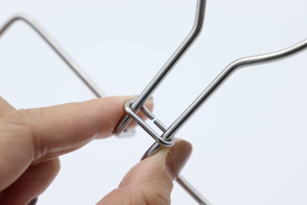 蛇口につけるステンレス水切りネットホルダー　留め具