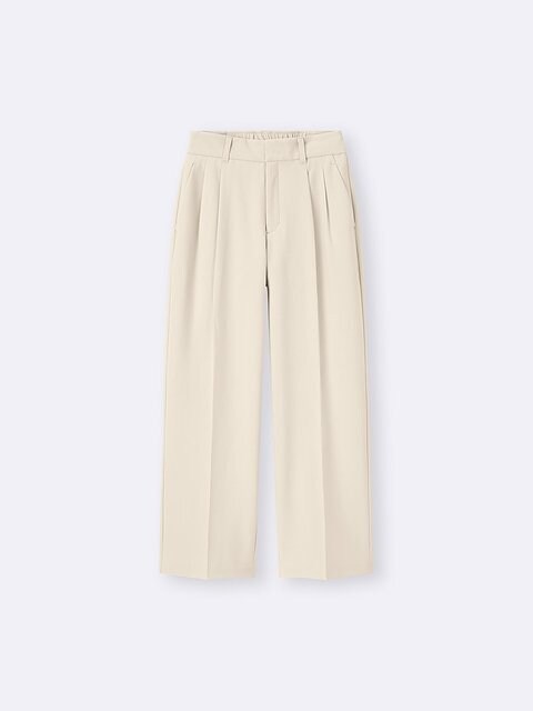 GUのタックワイドパンツ