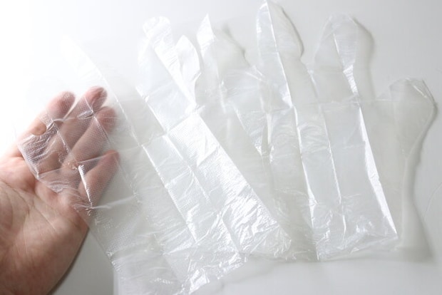 持ち運びやすいポリエチレン手袋 50枚入り 持ち運びやすいポリエチレン手袋 50枚入り