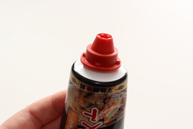 ワンタッチ中華チューブキャップ　ノズル取り付け