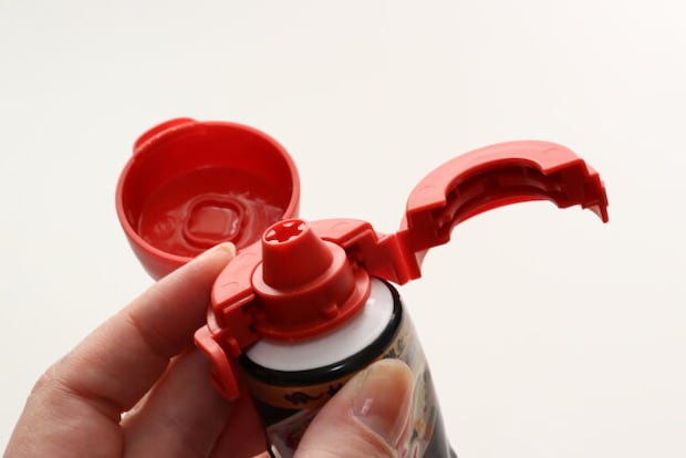 ワンタッチ中華チューブキャップ　キャップ取り付け