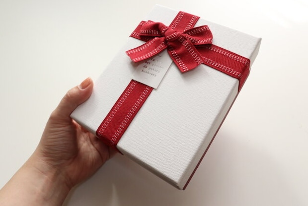 リボン長方形ギフトボックス（3サイズ）