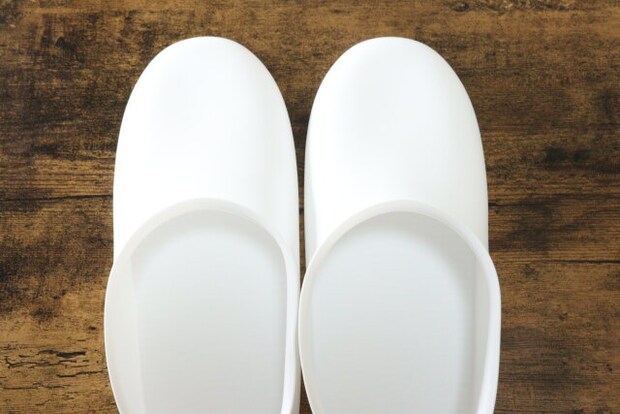 ダイソーのシリコーンお風呂スリッパは左右兼用