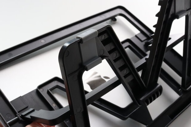 6段階調節タブレットスタンド　土台部分のすべり止め