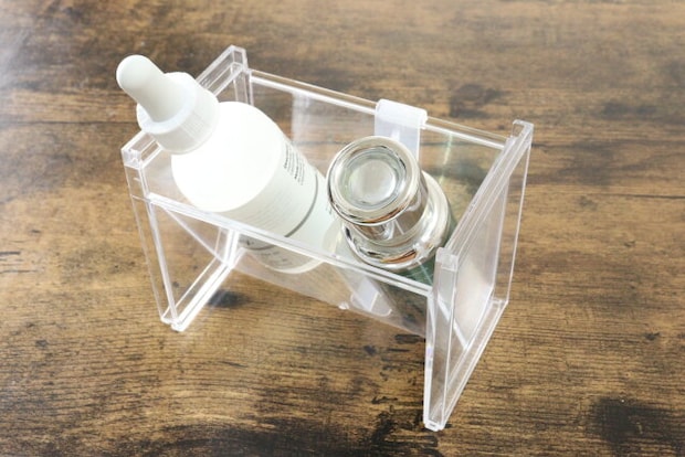 洗面鏡ナナメスタンド クリアー　コスメ収納