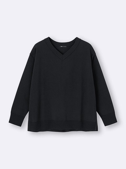 GUのオーバーサイズVネックニットプルオーバー