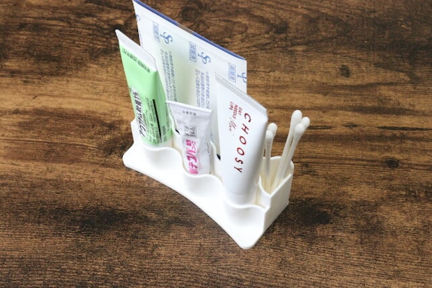 すきまにピッタリ 軟膏スタンド 使用例 すきまにピッタリ 軟膏スタンド 使用例