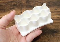 「中で埋もれてストレスだった！」立てて収納できる便利な100均スタンド