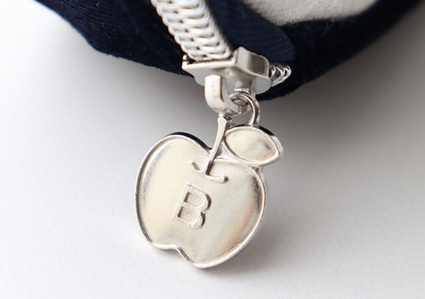 りんごファスナートップ ブリルミーハローキティミニコスメポーチりんごファスナートップ