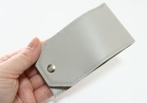 ダイソーのこれバッグに入れとくと安心！「出先で割れると絶望…」あれをサッとケアできるセット