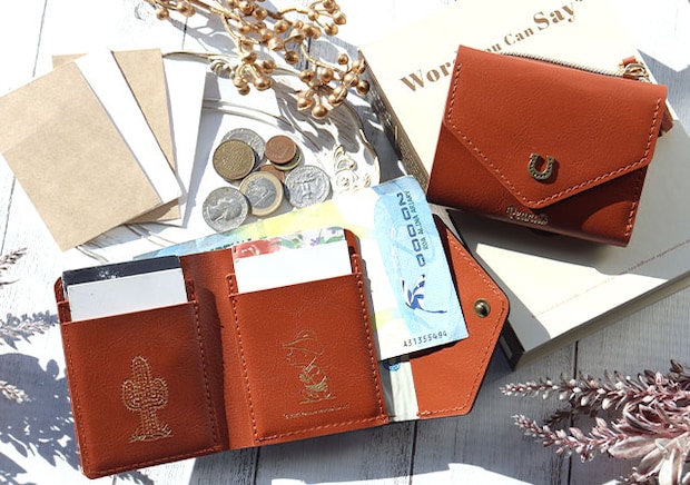 この付録、お店で買ったら絶対高い!新年に新しくするならコレ♡スヌーピーの高見えミニ財布