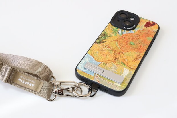 ステンレス製スマホストラップホルダー(BK) 使用例 ステンレス製スマホストラップホルダー(BK) 使用例