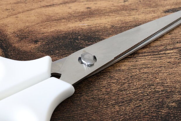 セリアの分解できるキッチンはさみは組み立てが簡単