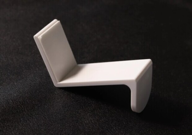 無駄にしてたあのスペースを有効活用！快適度が上がる専用100均グッズ