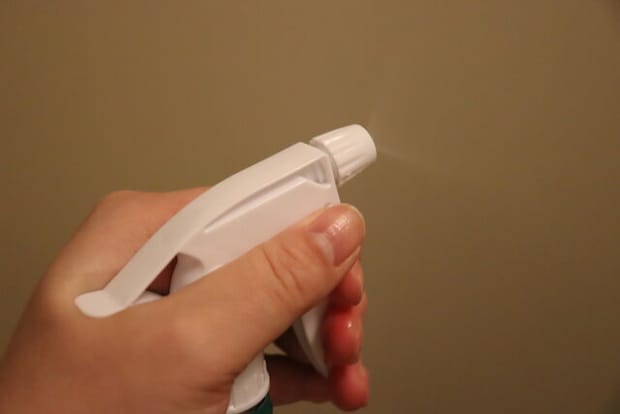 ダイソー逆さで使えるスプレーヘッド霧状