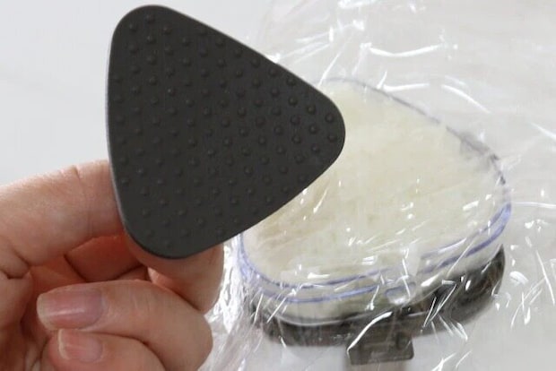 ダイソー　ごちそうおにぎりケース