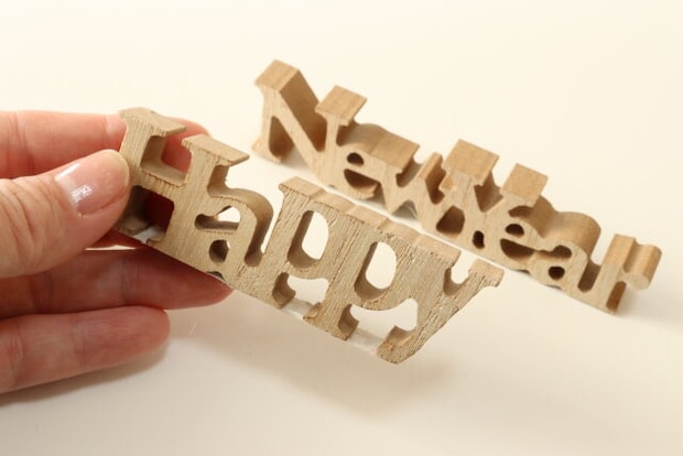 セリアのウッドオブジェレターは単品で1年中使える