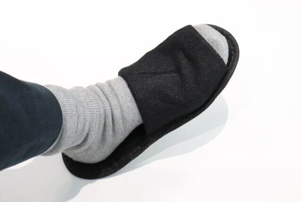 ダイソー　折りたたみスリッパ　