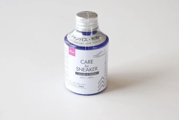 ダイソー スニーカークリーナー(キャンバス・布地用、50ml) パッケージ ダイソー スニーカークリーナー(キャンバス・布地用、50ml) パッケージ