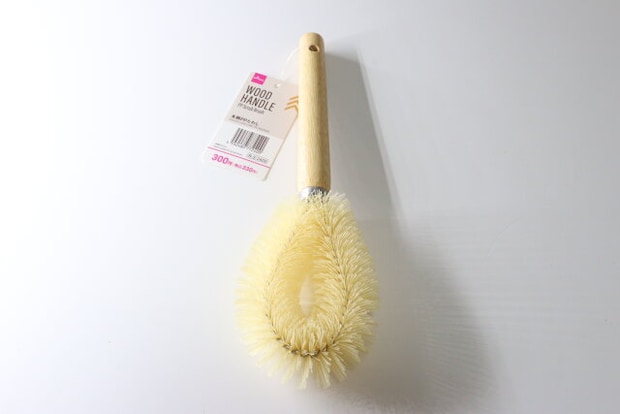 ダイソー 木柄PPたわし パッケージ ダイソーの木柄PPたわしのパッケージ